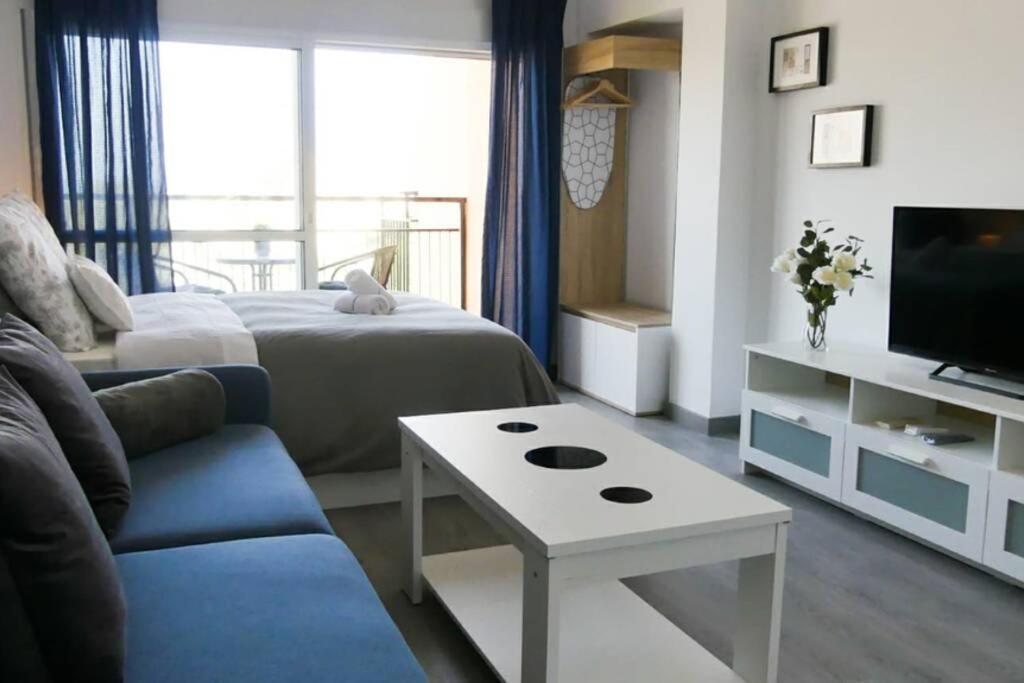 Holiday Rentals Piscina, Playa Parking A 5 Min Caminando Del Puerto De 贝纳尔马德纳 外观 照片