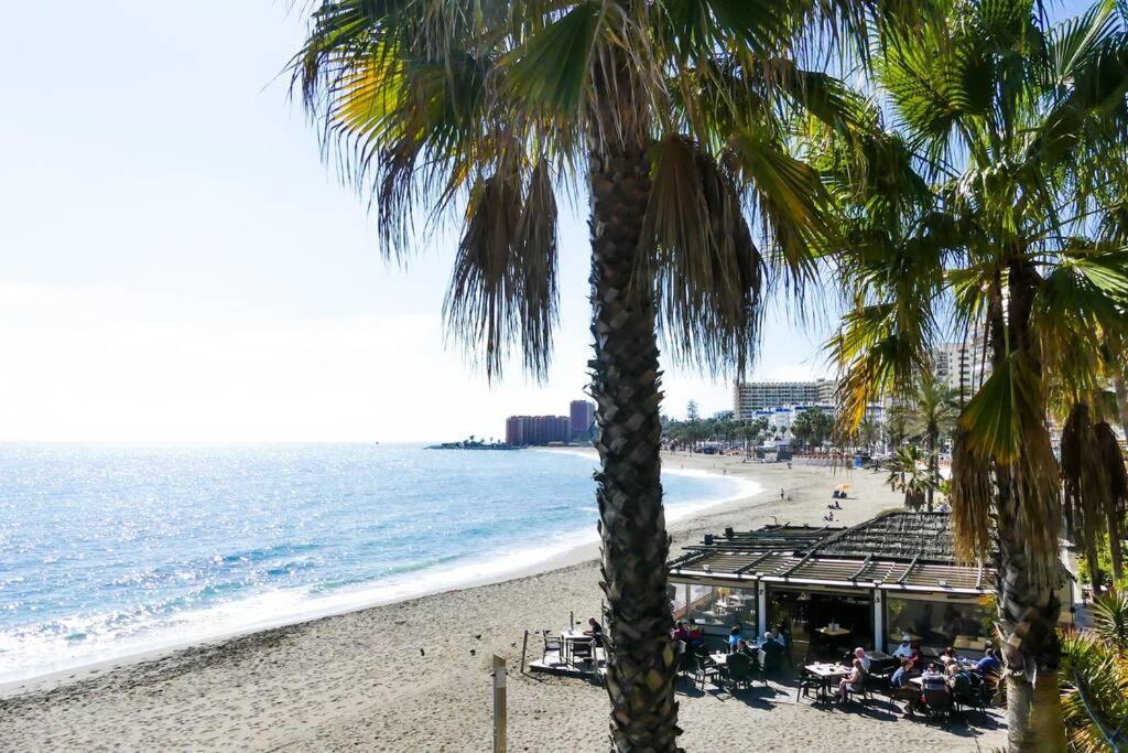 Holiday Rentals Piscina, Playa Parking A 5 Min Caminando Del Puerto De 贝纳尔马德纳 外观 照片