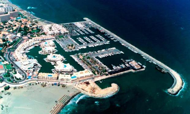 Holiday Rentals Piscina, Playa Parking A 5 Min Caminando Del Puerto De 贝纳尔马德纳 外观 照片